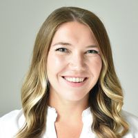 Missy Schrott Headshot